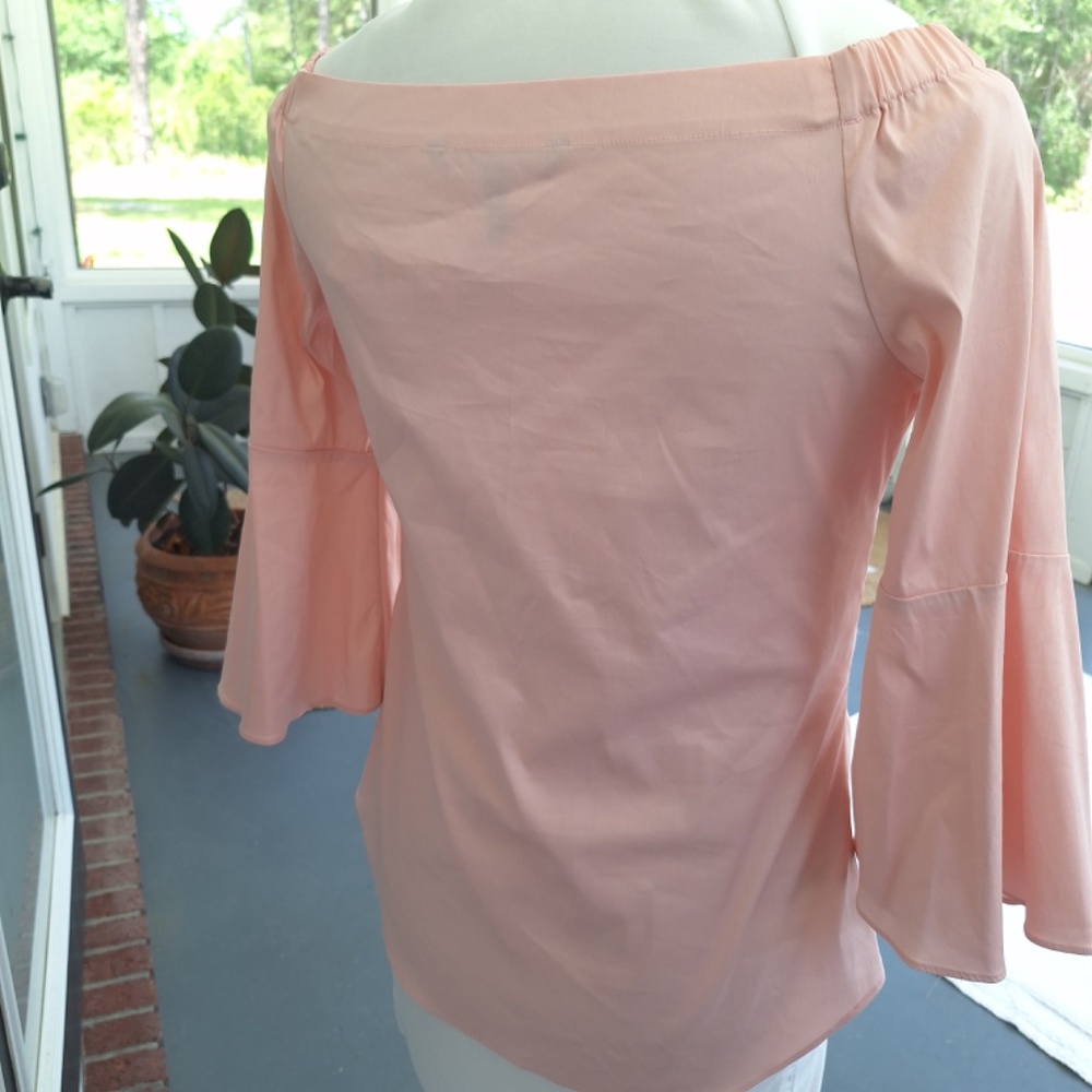 NWT- White House Black Market Ballerina Blouse – Size Small – Light Pink - Picture 3 of 5